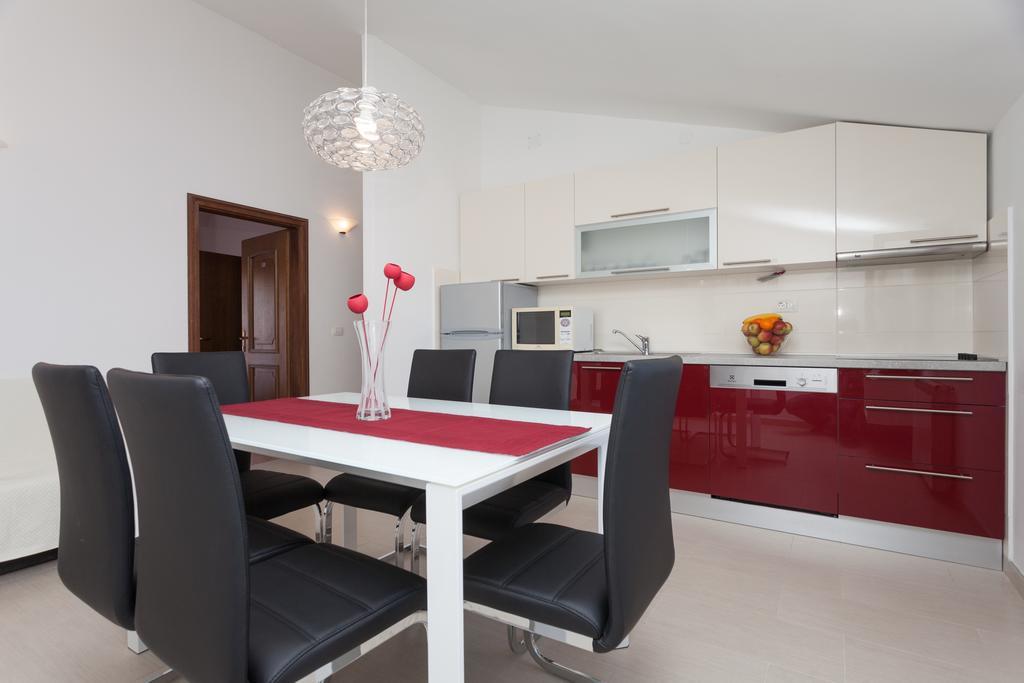 Apartments Alice Rovinj Ruang foto