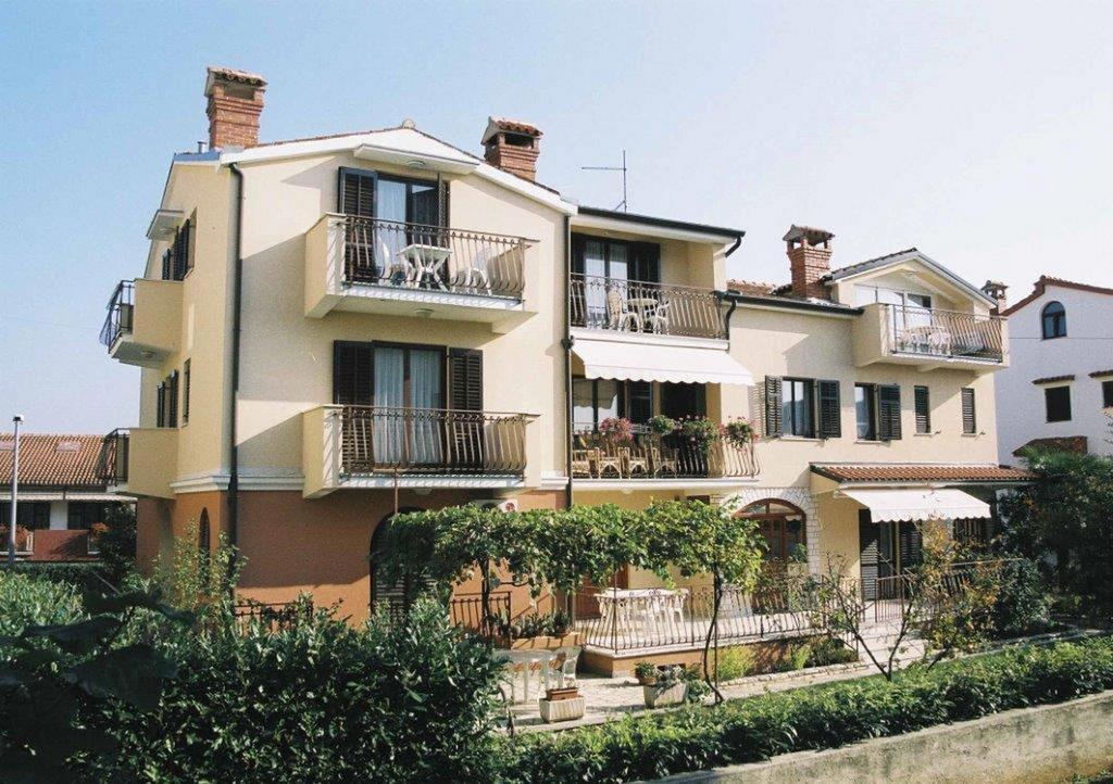 Apartments Alice Rovinj Bagian luar foto
