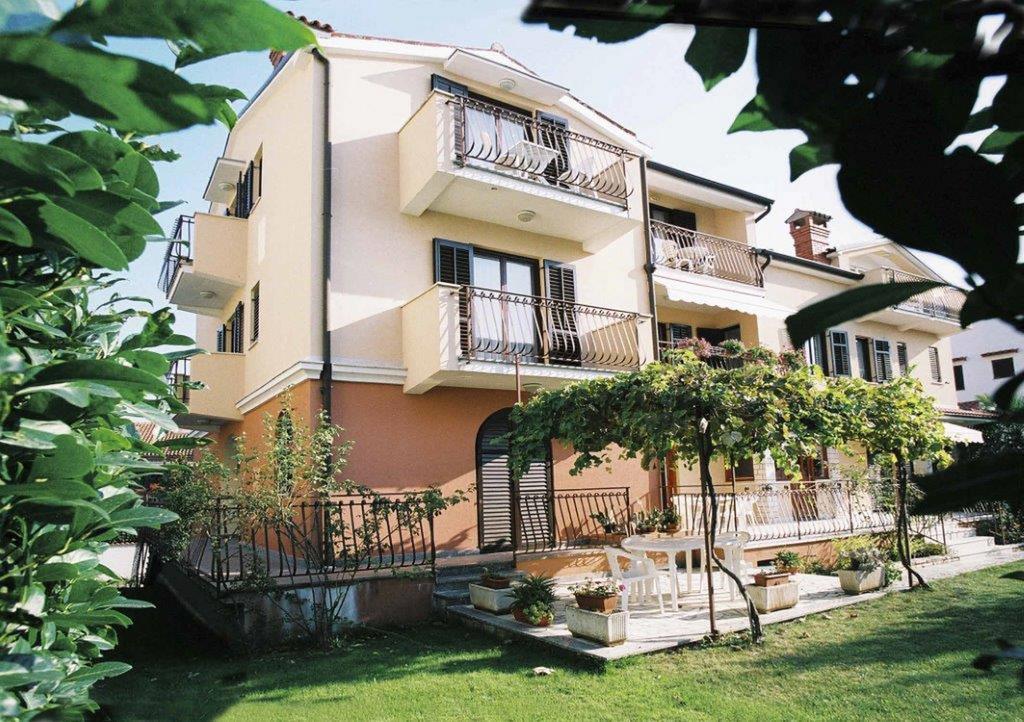 Apartments Alice Rovinj Bagian luar foto