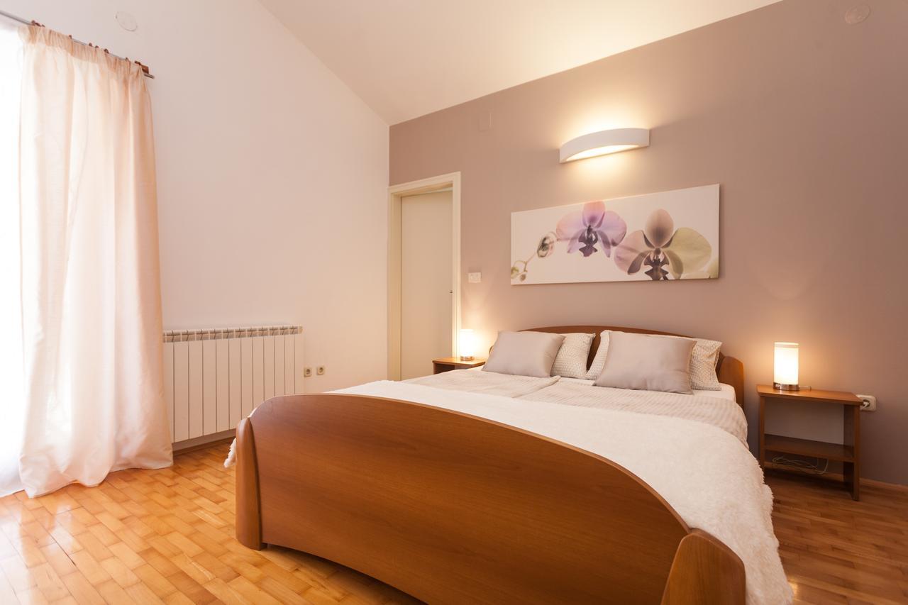 Apartments Alice Rovinj Bagian luar foto